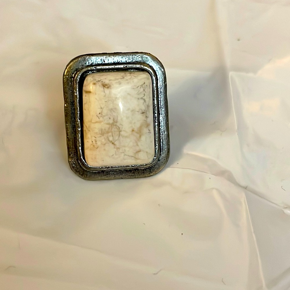 Adjustable ring